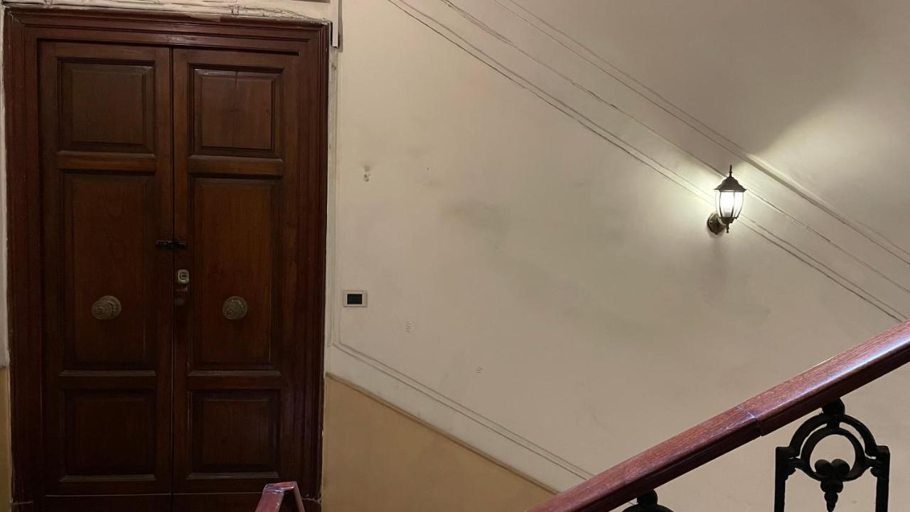 La Finestra Sul Corso Lejlighed Napoli Eksteriør billede