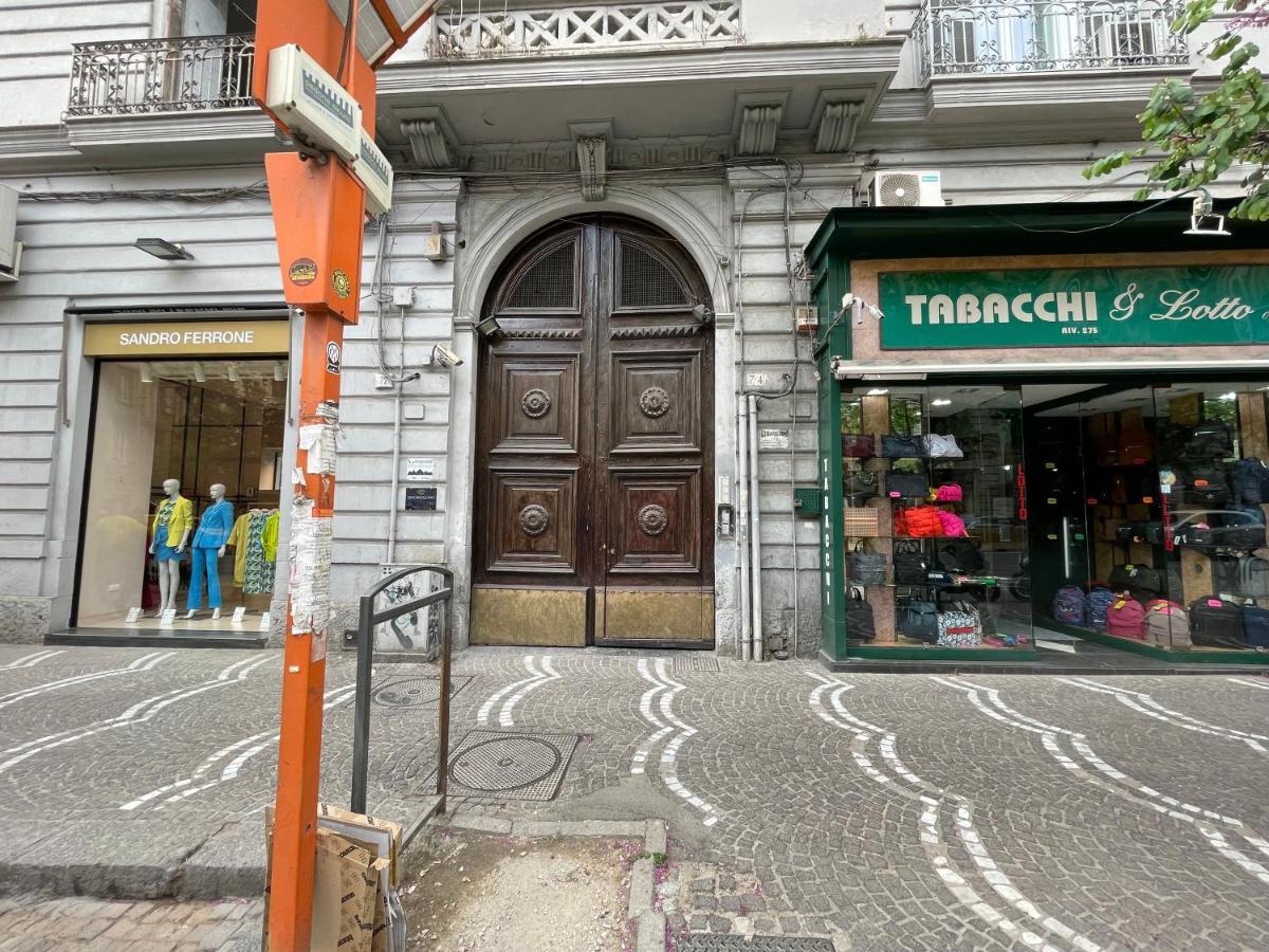 La Finestra Sul Corso Lejlighed Napoli Eksteriør billede